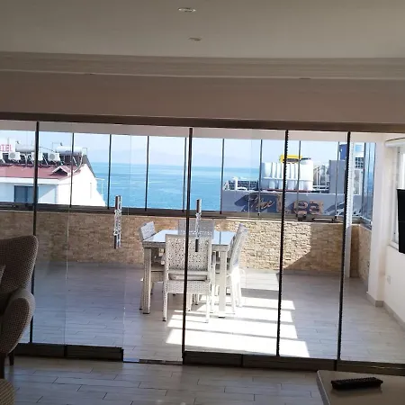 Oezlem Apartment