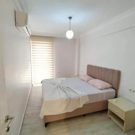 Oezlem Apartment *